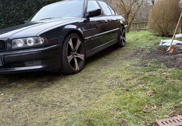 BMW 740 306.000 km 7.500 &euro; Aurich 26605