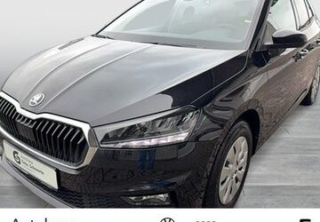 Skoda Fabia 26.654 km 18.590 &euro; Emden 26723