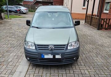 VW Caddy 131.000 km 6.500 &euro; Emden 26725